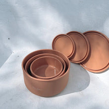 Load image into Gallery viewer, The Zero Waste People Small Silicone Round Container - Assorted Colours