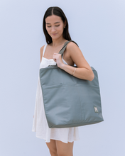 Load image into Gallery viewer, MontiiCo Tote Bag - Fern