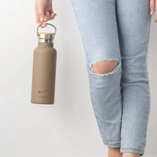 Load image into Gallery viewer, Bec &amp; Bello - Sonny Goodstride Luxe Drink Bottle